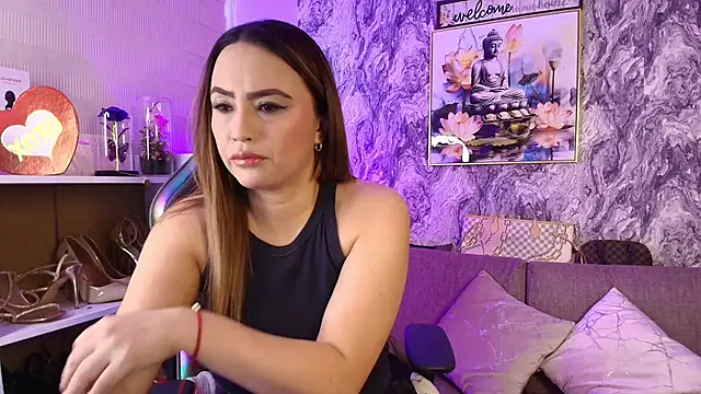 Snapshot of Katalina_Alvarezz chatting on May 2026 06:46:01 PM Katalina Alvarezz online show from May 2026 06:46:01 PM