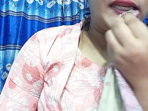 Emma 4433 online show from March 2026 05:41:02 PM