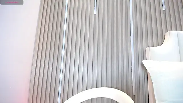 ZafiroCat online show from April 2026 06:19:01 AM