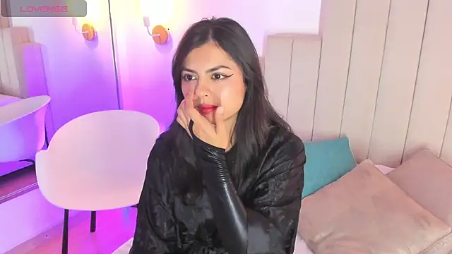 Snapshot of Zoee_Kravitz chatting on March 2026 08:48:02 PM Zoee Kravitz online show from March 2026 08:48:02 PM