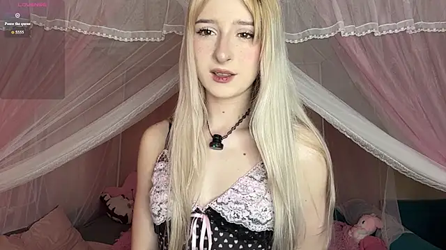 OnlyEva1 online show from June 2026 09:30:02 AM