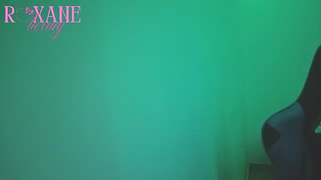Snapshot of Roxan_Luxe chatting on March 2026 01:12:01 AM Roxan Luxe online show from March 2026 01:12:01 AM