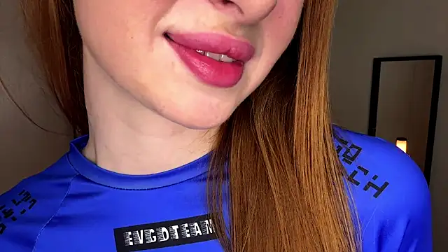 Snapshot of SkyAlice01 chatting on March 2026 04:18:02 AM SkyAlice01 online show from March 2026 04:18:02 AM