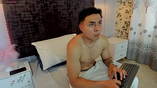 baby west online show from March 2026 10:05:02 PM