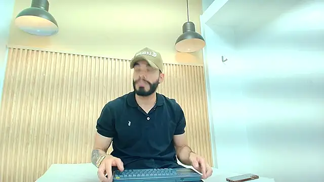 JEAN LEWIS2 online show from March 2026 08:01:01 PM