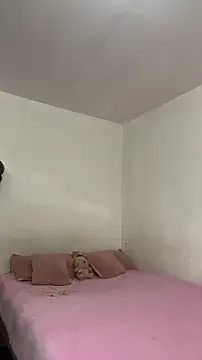 sylphiee  online show from April 2026 05:07:01 PM