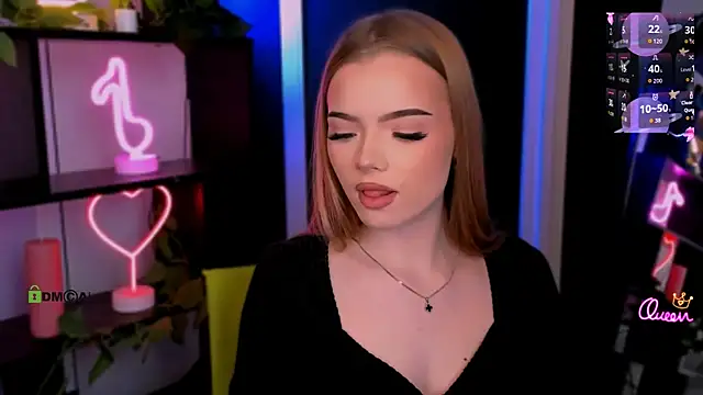 Snapshot of maddy_moah chatting on March 2026 01:04:02 PM maddy moah online show from March 2026 01:04:02 PM