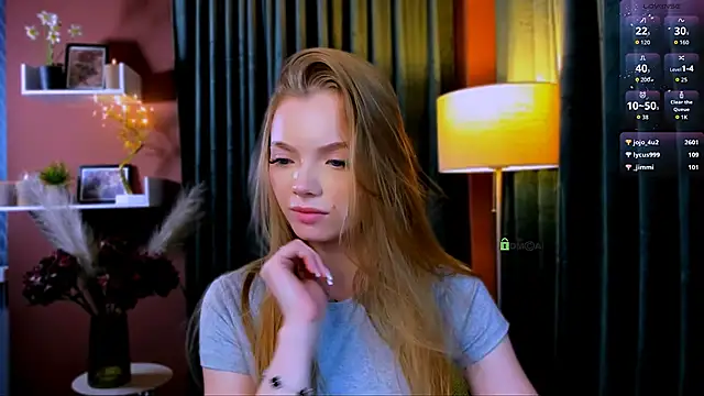 Snapshot of maddy_moah chatting on April 2026 04:54:02 PM maddy moah online show from April 2026 04:54:02 PM