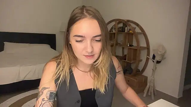 RoxyWet online show from March 2026 01:23:02 PM