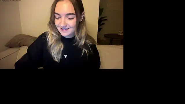 RoxyWet online show from June 2026 12:33:01 PM