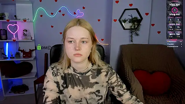 trixy melison online show from May 2026 12:10:01 PM