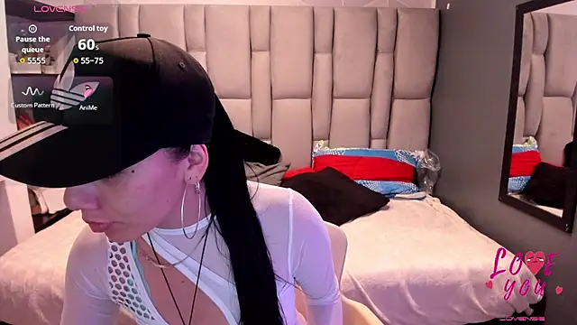 Abril Fox   online show from June 2026 07:34:01 AM