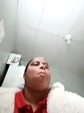 gatinha20257 online show from July 2026 04:12:02 PM