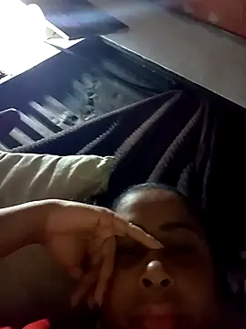 gatinha20257 online show from July 2026 09:28:02 PM