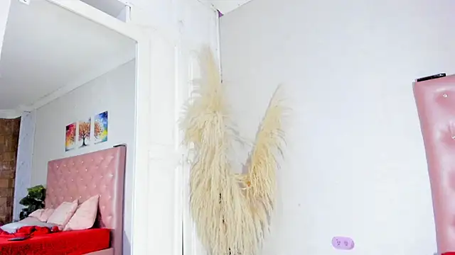 Red rubyy online show from March 2026 12:43:01 PM