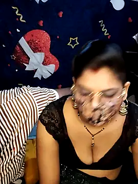 Hot lady234 online show from April 2026 05:45:02 PM