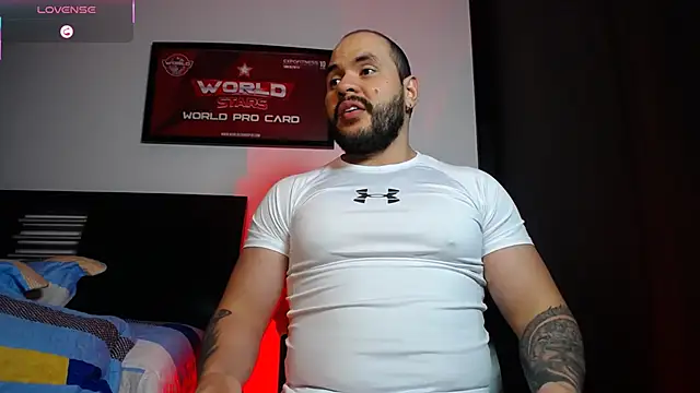 Axel Dominus online show from April 2026 03:02:01 AM