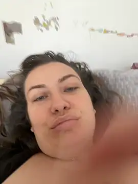 SweetCurvess online show from May 2026 11:18:02 AM