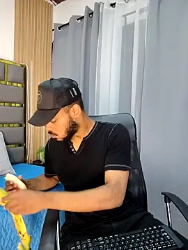 Oliver bigblack cock online show from May 2026 08:02:02 PM