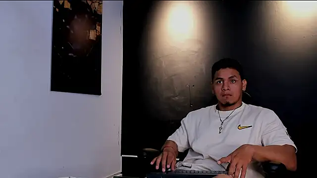 Snapshot of Floyd212_Vibes chatting on March 2026 12:20:01 PM Floyd212 Vibes online show from March 2026 12:20:01 PM