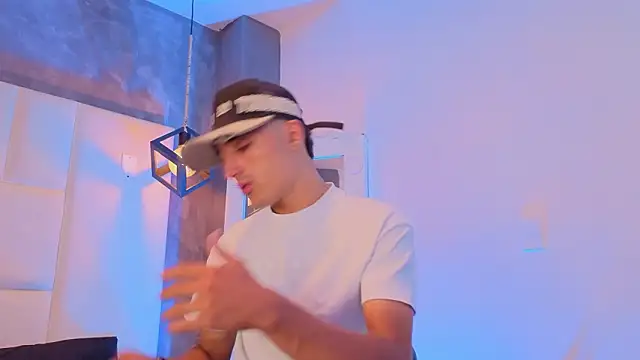 Hadrian Torres online show from March 2026 12:45:02 PM