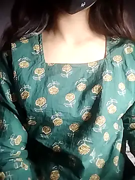 Snapshot of Tasty_Cherry chatting on May 2026 06:05:02 PM Tasty Cherry online show from May 2026 06:05:02 PM