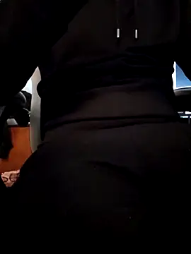 dufatcock online show from April 2026 01:31:02 PM