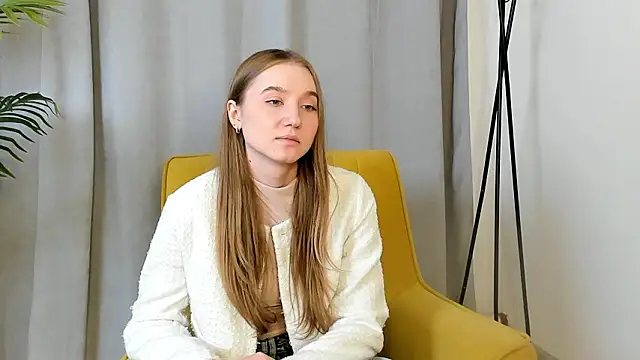 DonellaGrandel online show from March 2026 11:28:02 AM