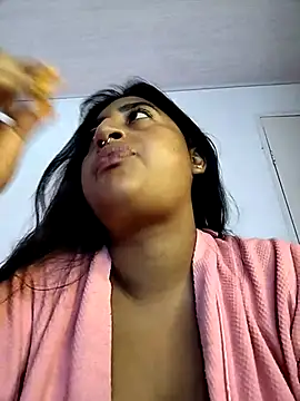 Snapshot of DestiinyBlack chatting on May 2026 08:39:01 PM DestiinyBlack online show from May 2026 08:39:01 PM