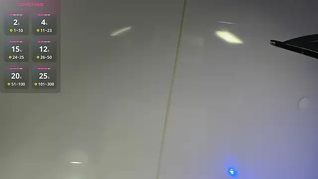 Snapshot of cuttie_blondie chatting on June 2026 11:08:02 AM cuttie blondie online show from June 2026 11:08:02 AM