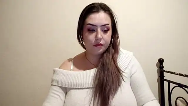 LolaSeduce online show from April 2026 07:27:01 PM