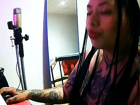 Snapshot of kinki_vi chatting on March 2026 04:07:02 AM kinki vi online show from March 2026 04:07:02 AM