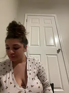 treasurebabii online show from July 2026 11:55:01 PM