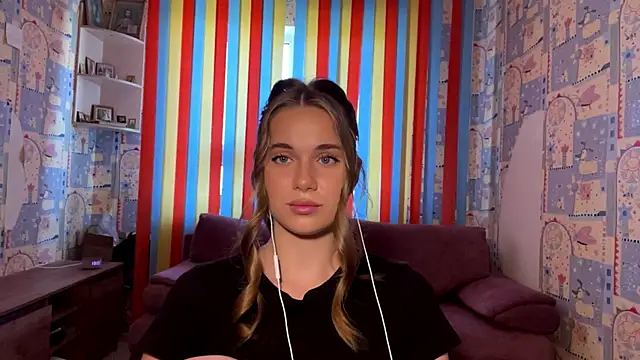 Miss Blessnyth online show from August 2026 09:04:01 AM