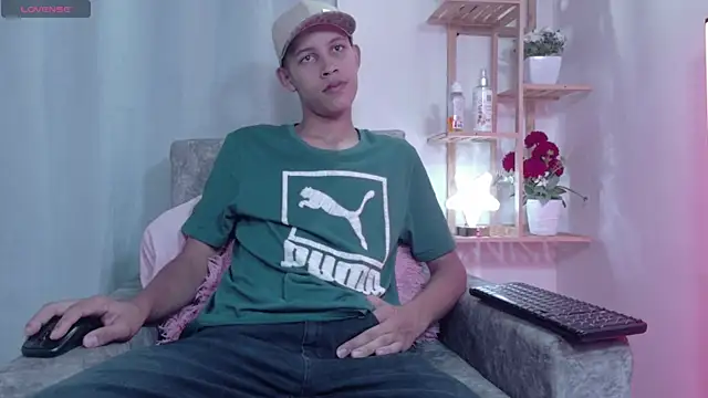 Noirvynn online show from April 2026 11:17:02 PM