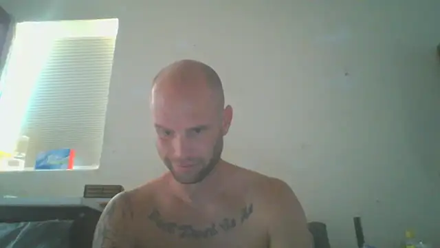 Snapshot of CaptCraker chatting on March 2026 08:35:02 PM CaptCraker online show from March 2026 08:35:02 PM