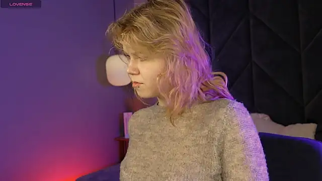 ElizabethVane online show from April 2026 05:43:02 AM