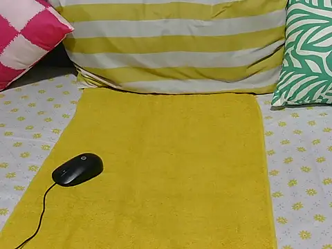 Melitaxx online show from April 2026 04:28:02 AM