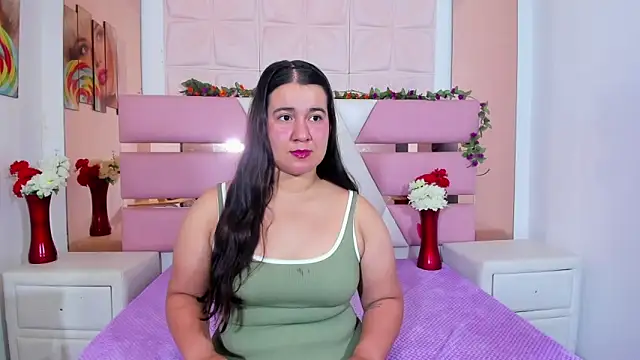 TifannyConors online show from April 2026 12:43:01 PM