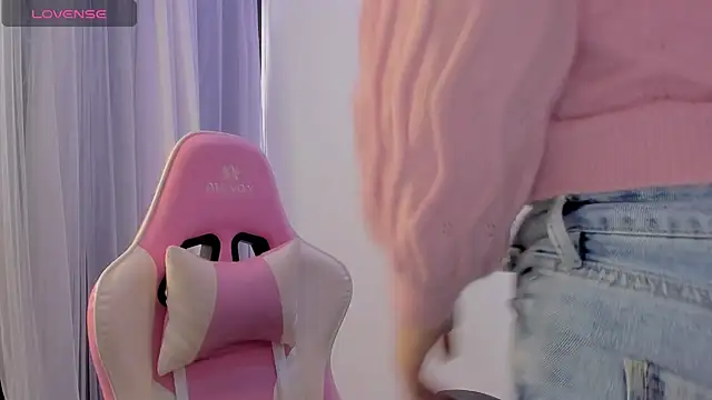 KittyFeet1 online show from April 2026 10:08:02 PM