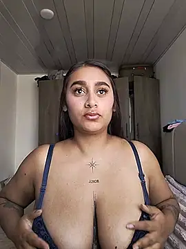 Mia skyy18 online show from July 2026 02:21:02 PM