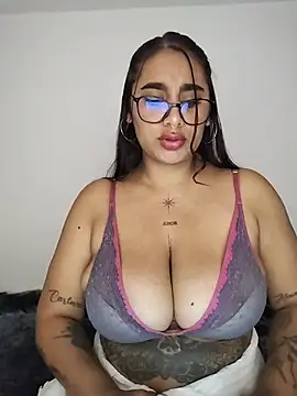 Mia skyy18 online show from July 2026 12:41:02 AM