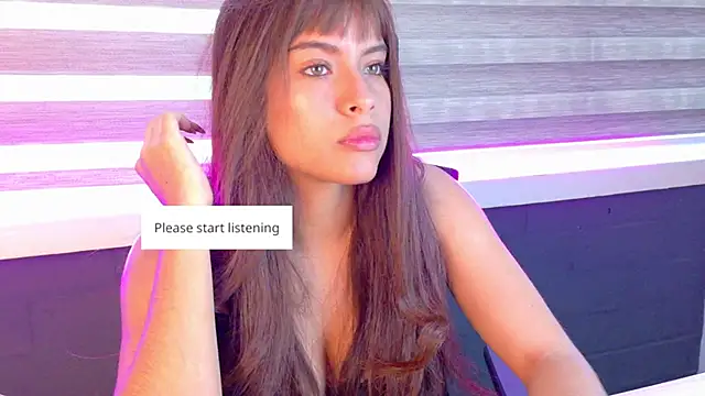 Snapshot of HelenaFoumier chatting on May 2026 06:16:02 PM HelenaFoumier online show from May 2026 06:16:02 PM