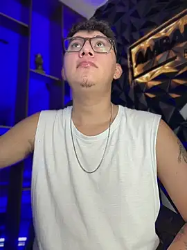 Snapshot of sirkisa chatting on March 2026 02:39:01 AM sirkisa online show from March 2026 02:39:01 AM