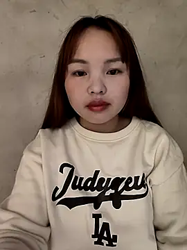 Mina xYx online show from May 2026 02:22:01 PM
