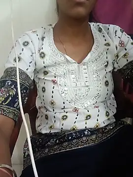aushi rajput online show from May 2026 04:04:02 PM