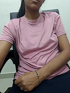 aushi rajput online show from May 2026 06:12:02 PM