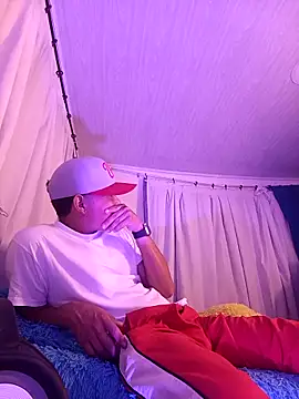 Snapshot of Deedpool_20cm chatting on March 2026 02:26:01 AM Deedpool 20cm online show from March 2026 02:26:01 AM