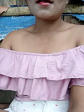 Snapshot of maymay121 chatting on June 2026 09:45:02 AM maymay121 online show from June 2026 09:45:02 AM