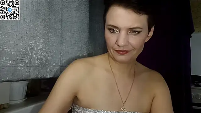 Snapshot of HotMamaQueen234 chatting on May 2026 07:20:01 PM HotMamaQueen234 online show from May 2026 07:20:01 PM